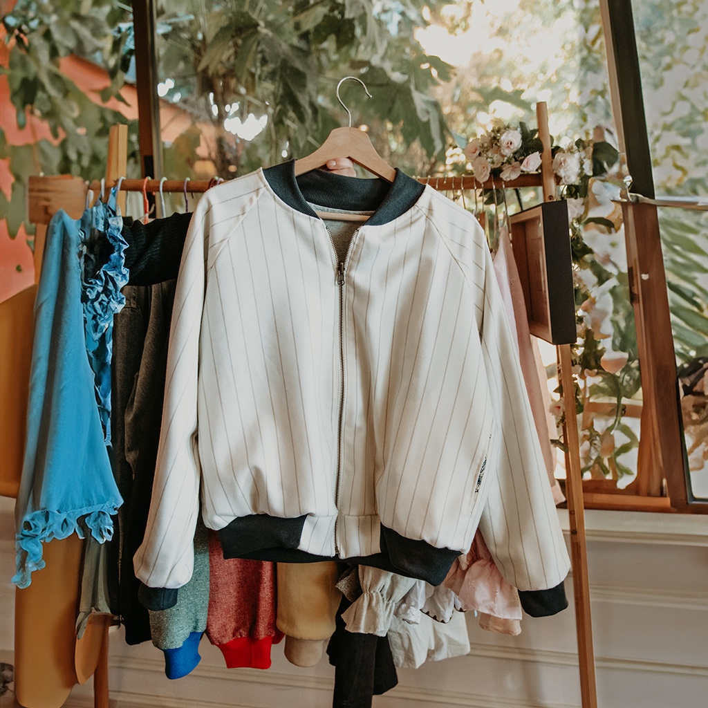 Chaqueta Bomber Reversible Lineas Blancas